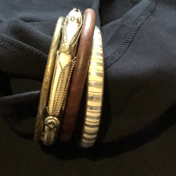 Bangles 4 pc set - Picture 2 of 2